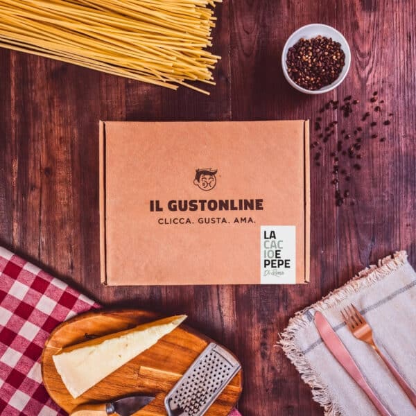 Box Cacio e Pepe di Roma Il Gustonline con pasta, Pecorino Romano DOP, pepe nero e ingredienti della tradizione romana