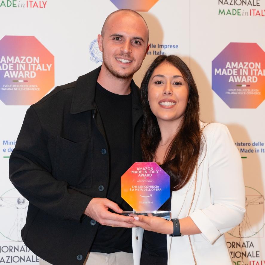 Giorgia e Francesco, co-fondatori de Il Gustonline, premiati da Amazon per esportare prodotti del Lazio Made in Italy all'estero