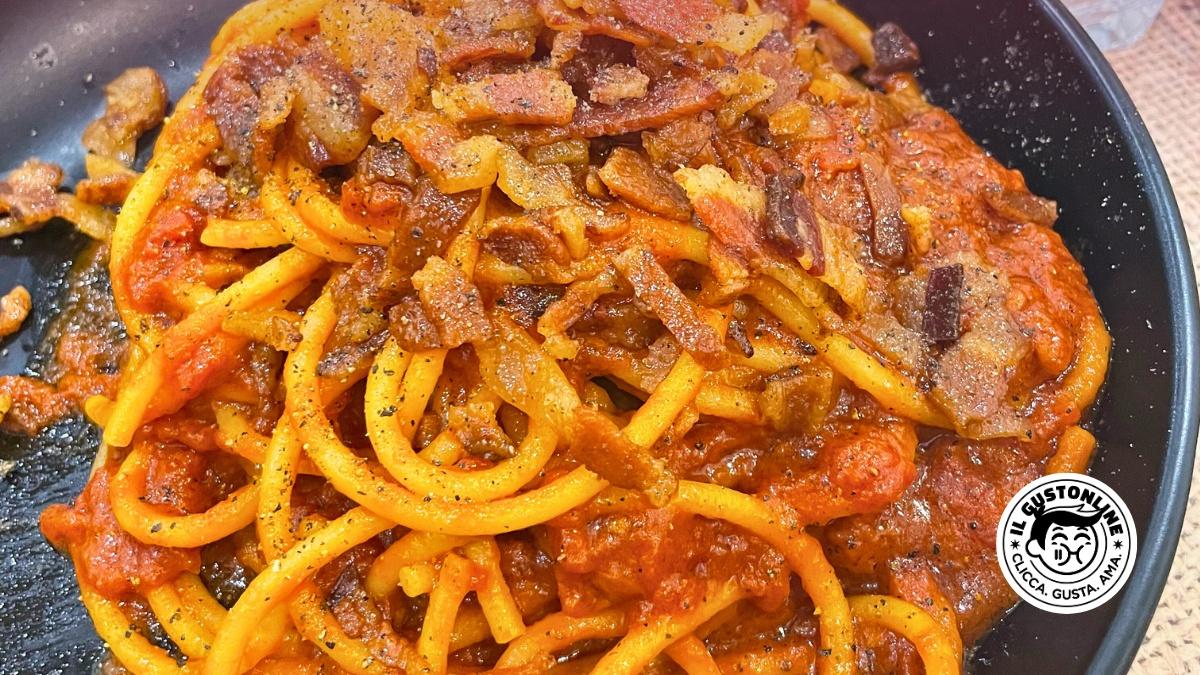 Ricetta Amatriciana per 2 persone con guanciale e pecorino romano con video