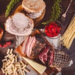 Roma a Tavola, box degustazione romana per 4 persone con Porchetta di Ariccia IGP, salumi, Pucce Romane e ingredienti per i primi romani | Il Gustonline